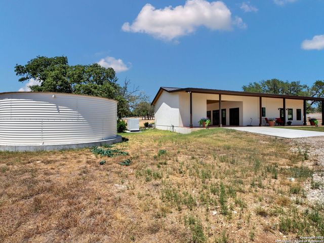 862 Grape Creek Road, Fredericksburg, TX 78624