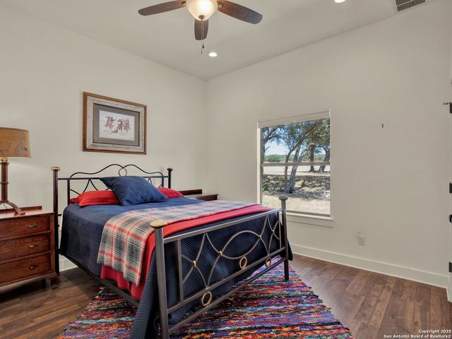 862 Grape Creek Road, Fredericksburg, TX 78624