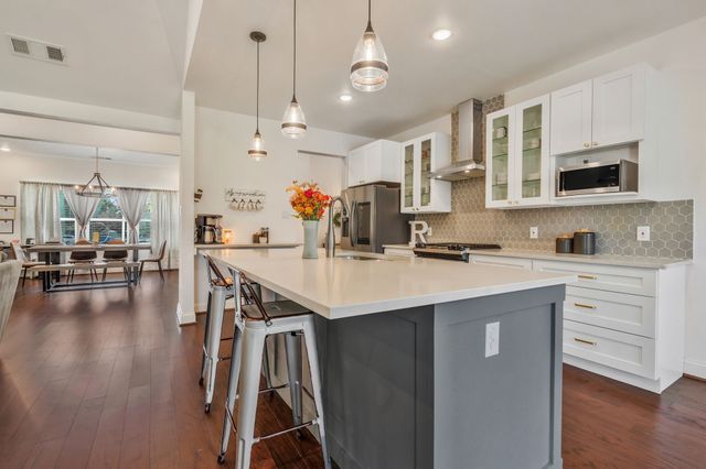 1909 Willowcrest Loop, Denton, TX 76205