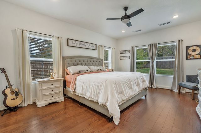 1909 Willowcrest Loop, Denton, TX 76205