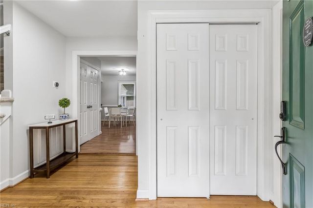 112 Breezy Point DR, Yorktown, VA 23692