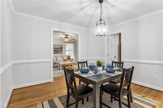 112 Breezy Point DR, Yorktown, VA 23692