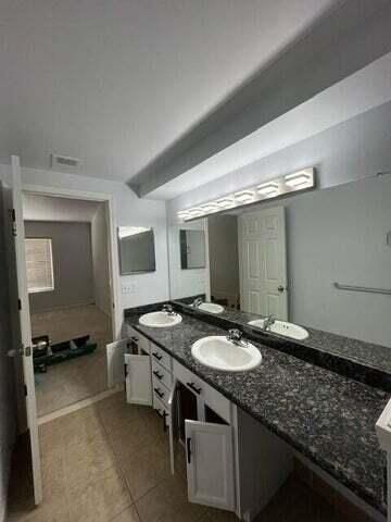 119 W Oakbrook Drive, Ann Arbor, MI 48103