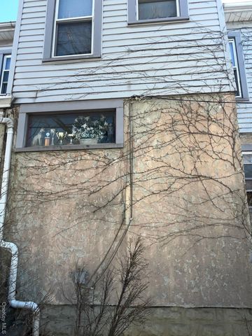 16 park, Floral Park, NY 11001