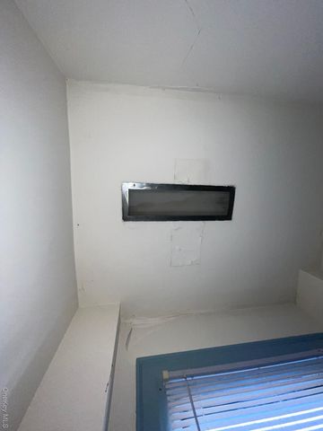 16 park, Floral Park, NY 11001