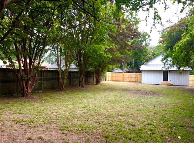 509 E J Street, Russellville, AR 72801