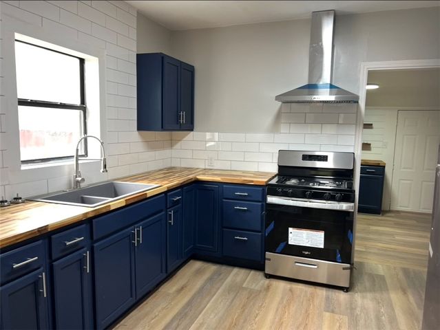 509 E J Street, Russellville, AR 72801