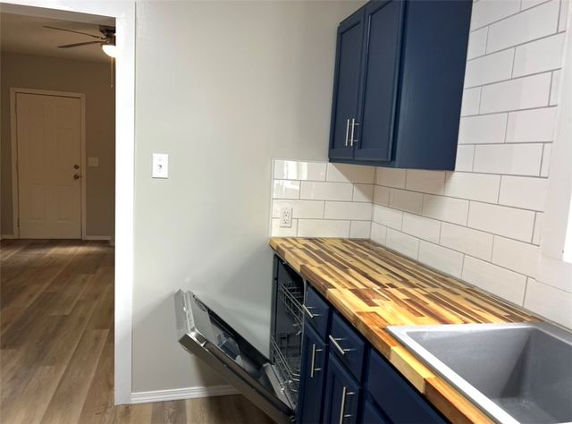 509 E J Street, Russellville, AR 72801