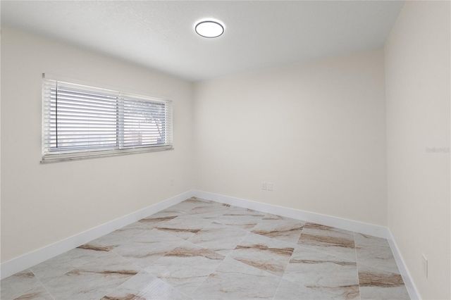 2902 E CRAWFORD STREET, Tampa, FL 33610