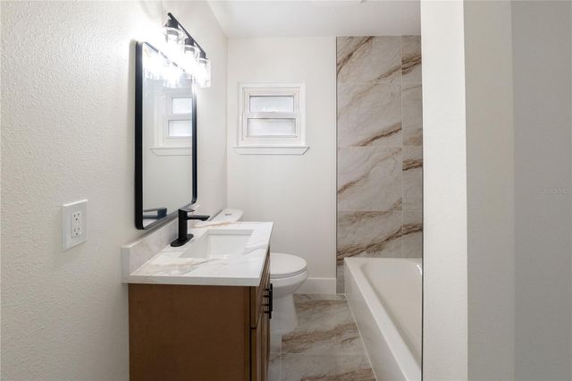 2902 E CRAWFORD STREET, Tampa, FL 33610