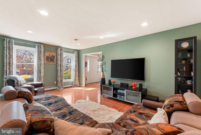 218 FOX HOLLOW, Feasterville Trevose, PA 19053