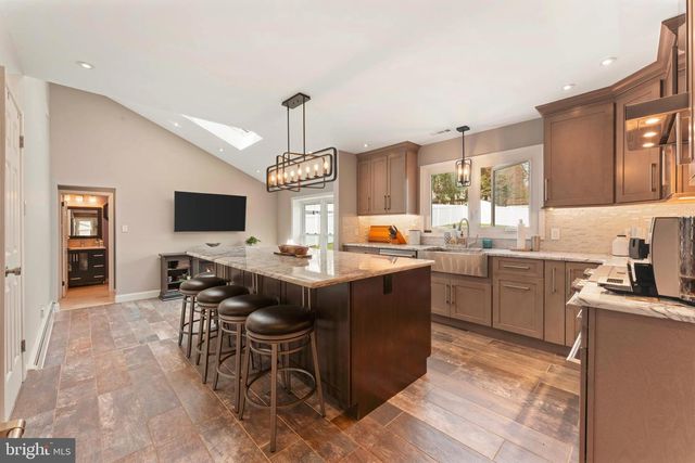 218 FOX HOLLOW, Feasterville Trevose, PA 19053