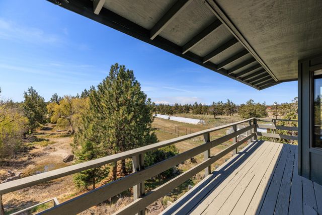 7858 SW 61st Street, Redmond, OR 97756