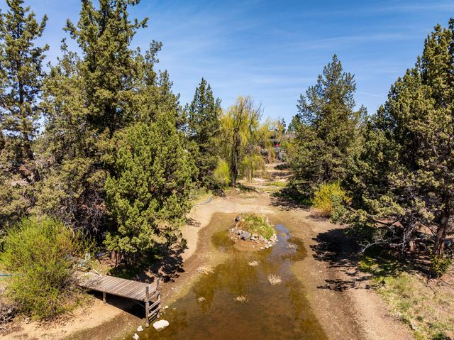 7858 SW 61st Street, Redmond, OR 97756