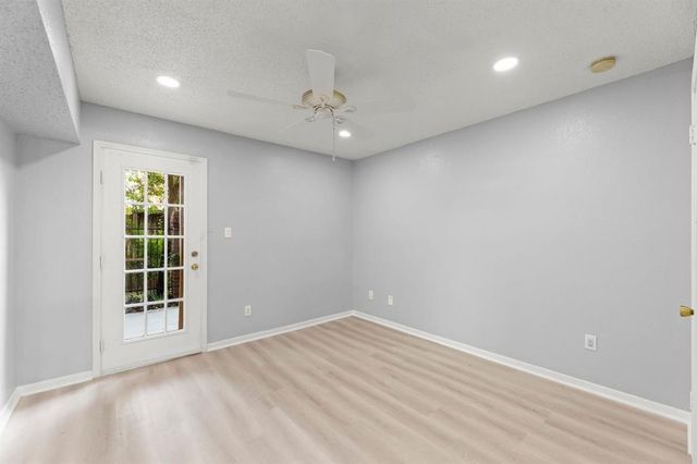 2121 Hepburn Street 1216, Houston, TX 77054