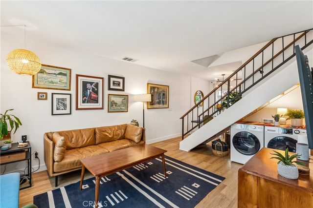 63 N Roosevelt 7, Pasadena, CA 91107