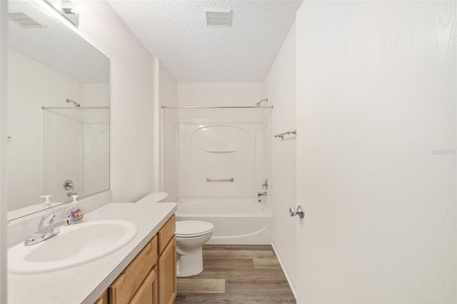 1637 BLUFFTON ROAD, The Villages, FL 32162