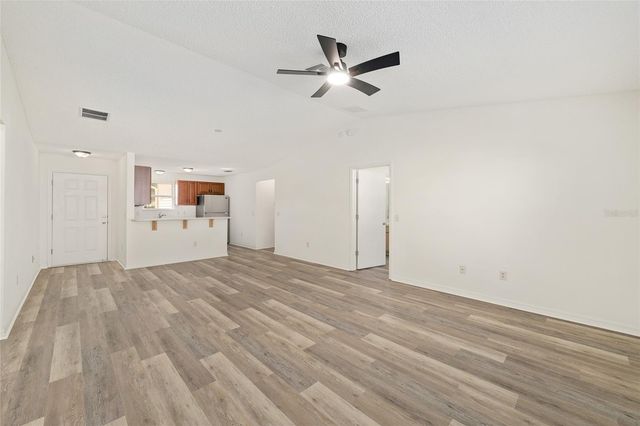 1637 BLUFFTON ROAD, The Villages, FL 32162