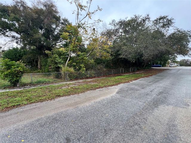 PARK AVENUE, Tarpon Springs, FL 34689