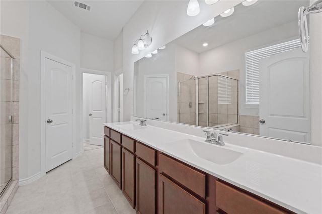 7203 Buckthorn Hollow Trail, Katy, TX 77493