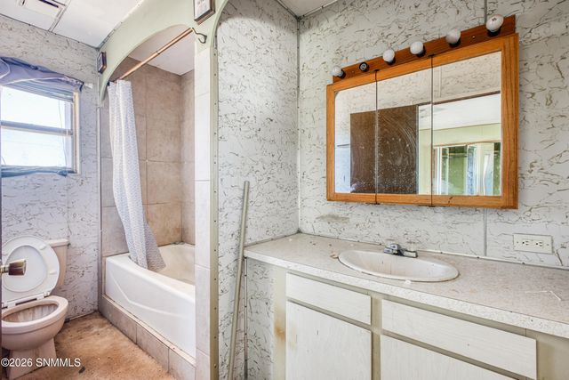 7211 Fox Road, Las Cruces, NM 88012