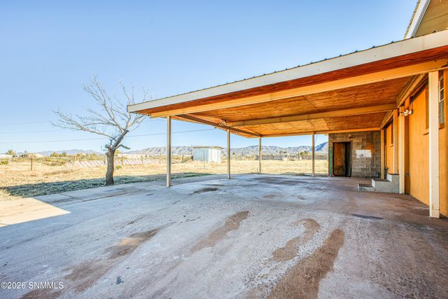 7211 Fox Road, Las Cruces, NM 88012