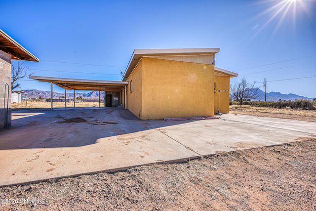 7211 Fox Road, Las Cruces, NM 88012