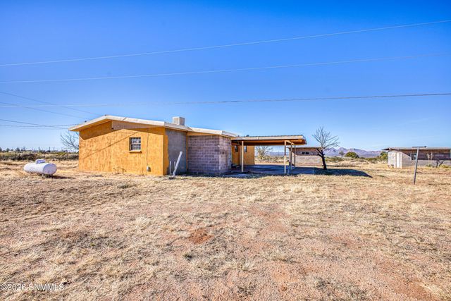 7211 Fox Road, Las Cruces, NM 88012