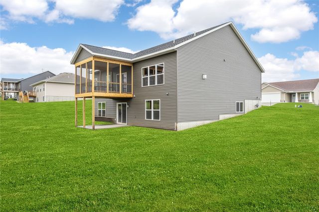 3418 Sokol Drive SW, Cedar Rapids, IA 52404