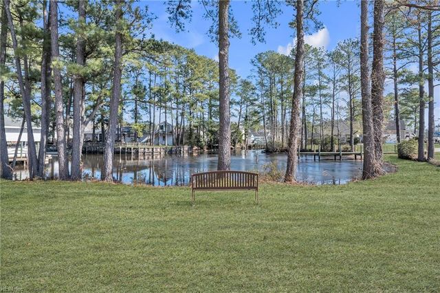 105 Barracuda ST, Moyock, NC 27958