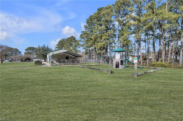 105 Barracuda ST, Moyock, NC 27958