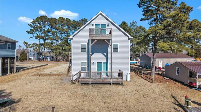 105 Barracuda ST, Moyock, NC 27958