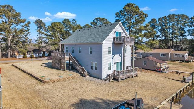 105 Barracuda ST, Moyock, NC 27958