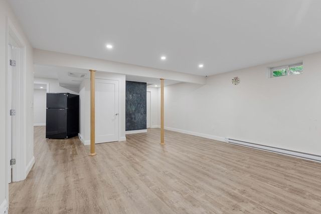 24 Carthay Cir, Newton, MA 02461