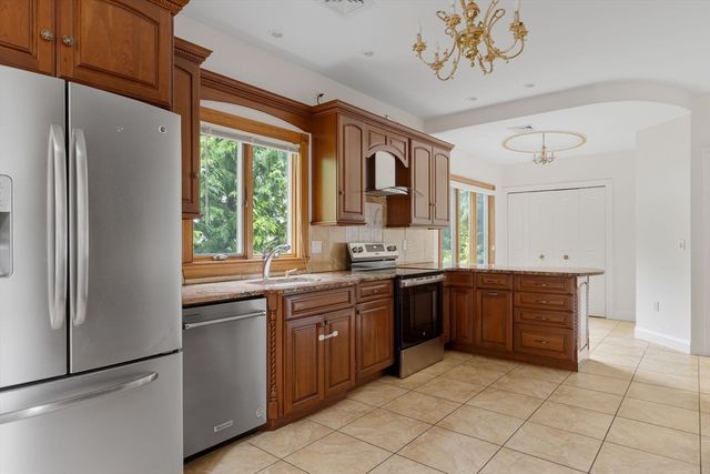 24 Carthay Cir, Newton, MA 02461