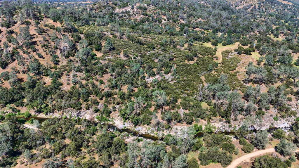 Image 25 of property listing at 80 Polk Ranch Road, Coarsegold, CA 93614