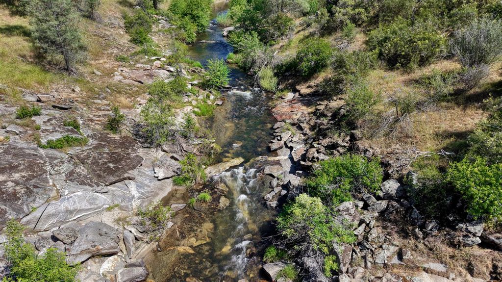 Image 32 of property listing at 80 Polk Ranch Road, Coarsegold, CA 93614