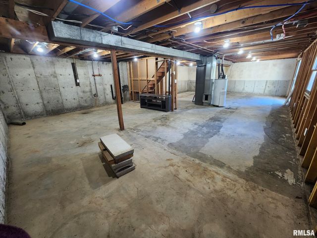 593 VIRGINIA Street, Hannibal, MO 63401