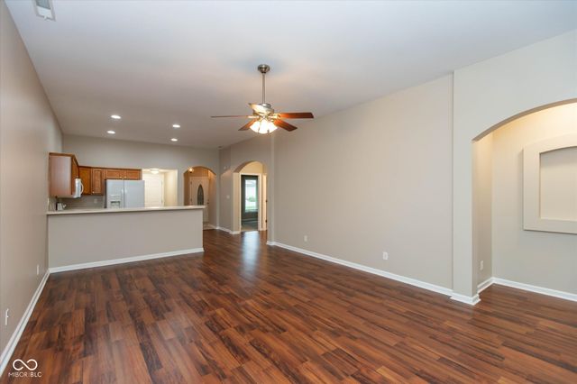 766 Shepherds Way, Greenwood, IN 46143