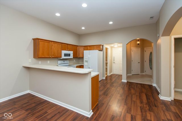 766 Shepherds Way, Greenwood, IN 46143