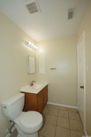 7903 BOWENS CROSSING ST, San Antonio, TX 78250