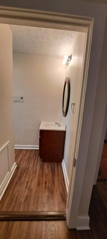 405 S Main Street A and B, Somerset, KY 42501