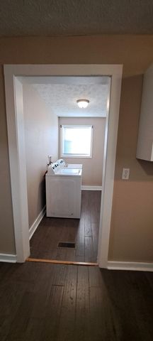 405 S Main Street A and B, Somerset, KY 42501