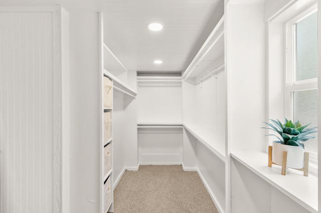 524 N Berkeley Way, Medford, OR 97504