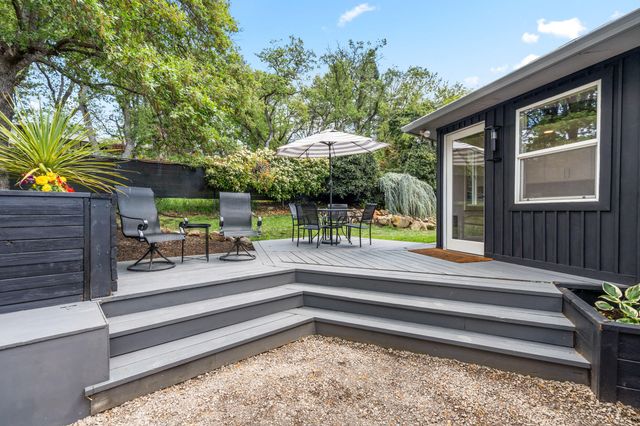 524 N Berkeley Way, Medford, OR 97504