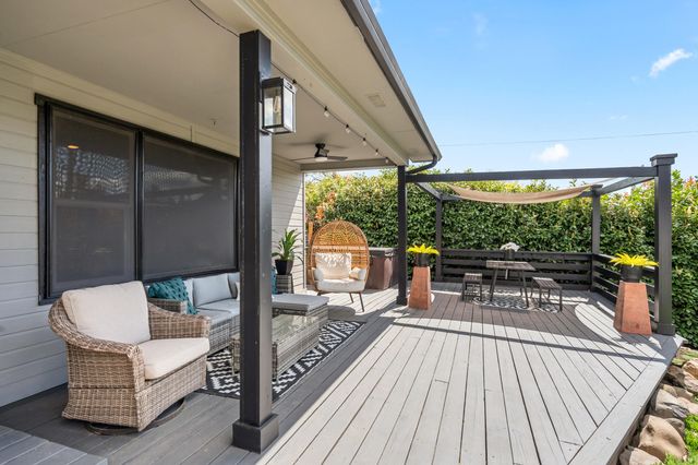 524 N Berkeley Way, Medford, OR 97504