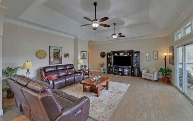 685 Barefoot Road, Hiawassee, GA 30546