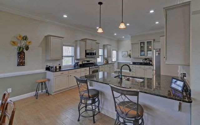 685 Barefoot Road, Hiawassee, GA 30546