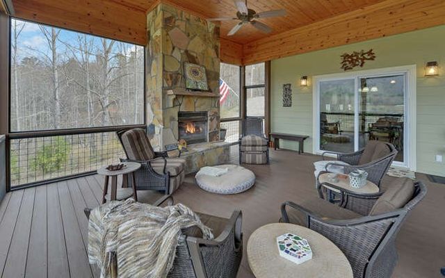 685 Barefoot Road, Hiawassee, GA 30546