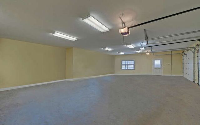 685 Barefoot Road, Hiawassee, GA 30546